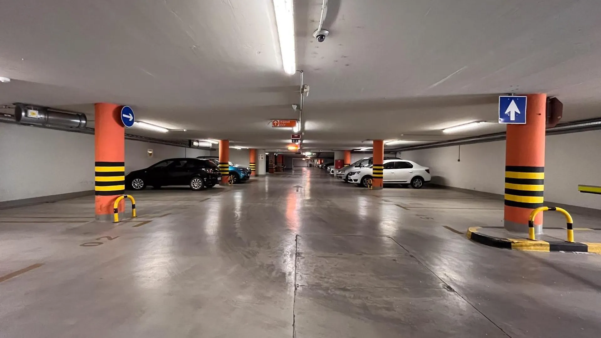 شقة Central Vintage Loft - Free Private Parking - Metro - Tram - Ac بودابست